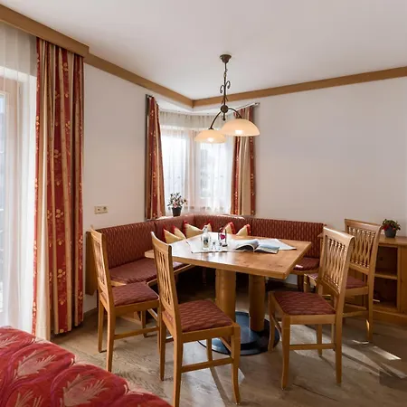 Шале S'dorfl Chalets *